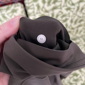 Lululemon 25in olive green legging. Size 12